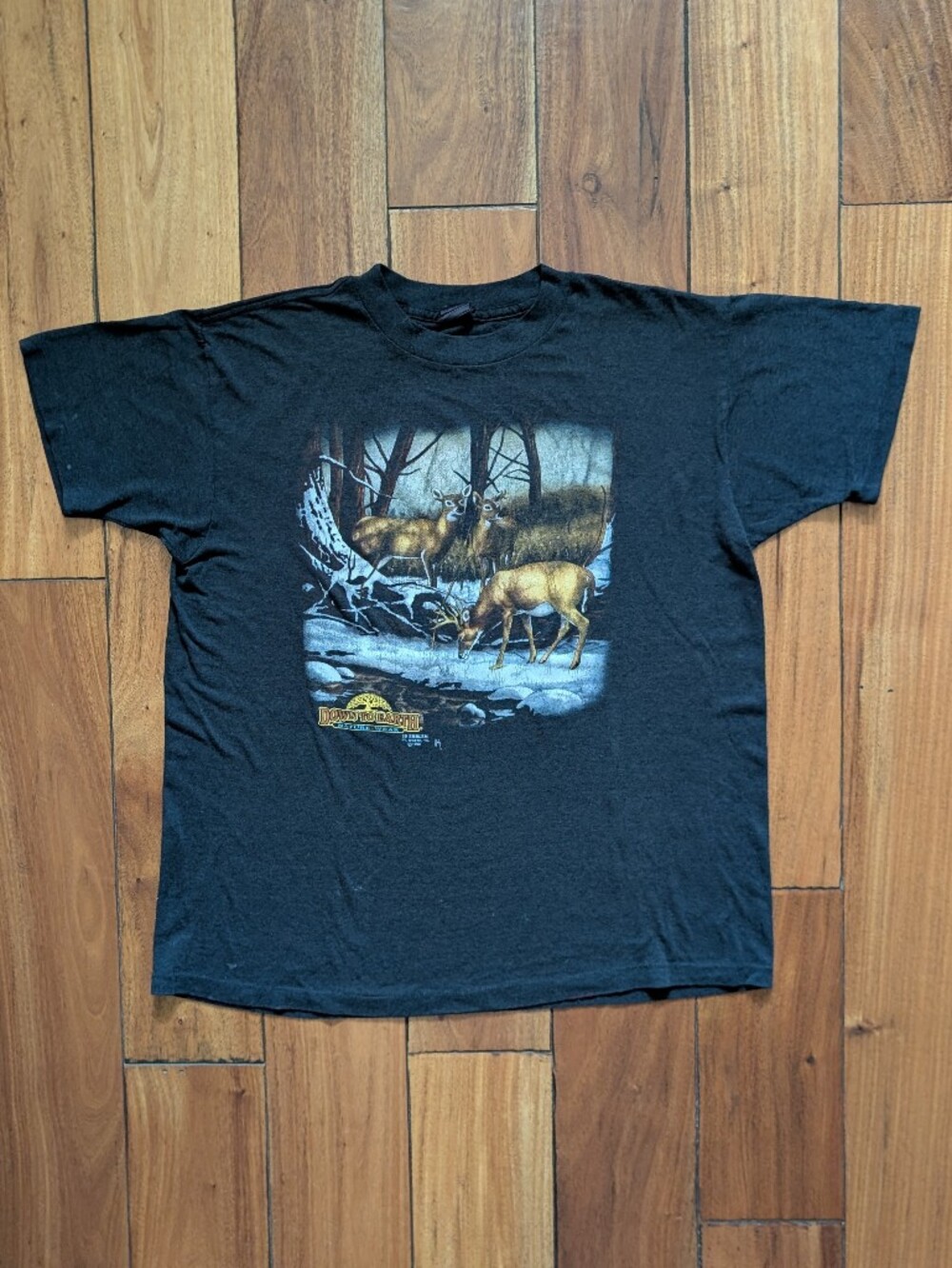 Down To Earth Vintage 3D Emblem Deer T-shirt (L)